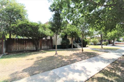 223 S D St, Exeter, CA 93221 photo 3