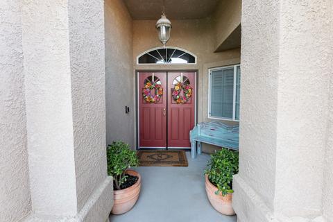 689 Crescent Ln, Lemoore, CA 93245 photo 5