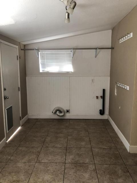512 S E St, Exeter, CA 93221 photo 7