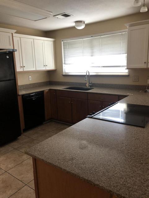 512 S E St, Exeter, CA 93221 photo 6