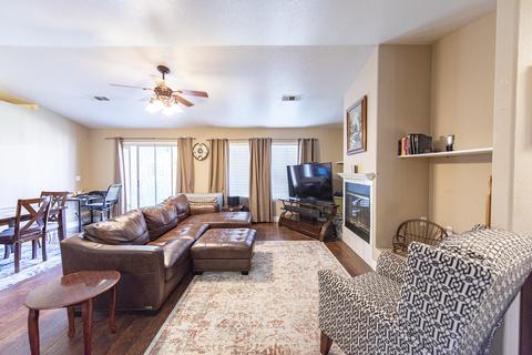 3901 E Acequia Ave, Visalia, CA 93292 photo 9