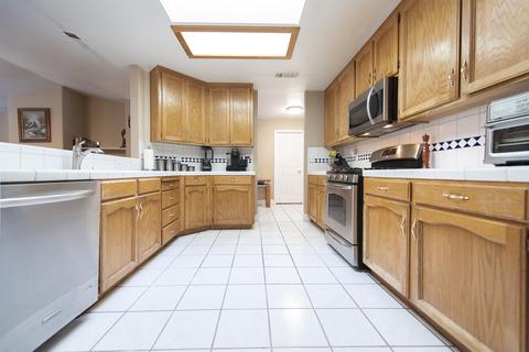 3901 E Acequia Ave, Visalia, CA 93292 photo 5