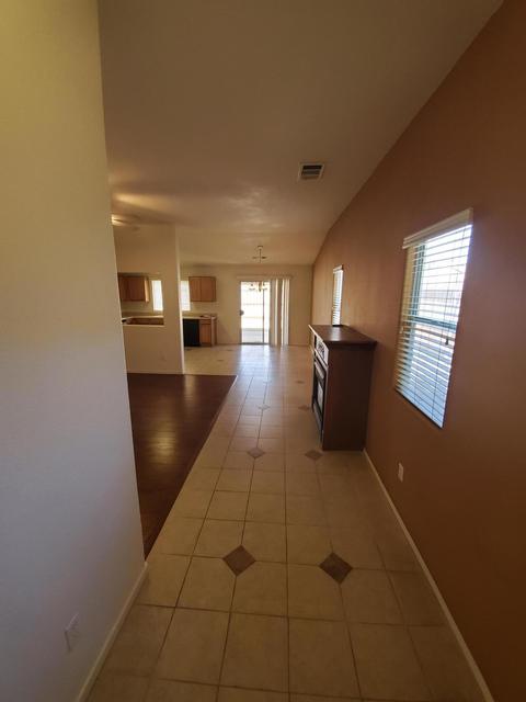 1936 E Monte Verde Ave, Visalia, CA 93292 photo 3
