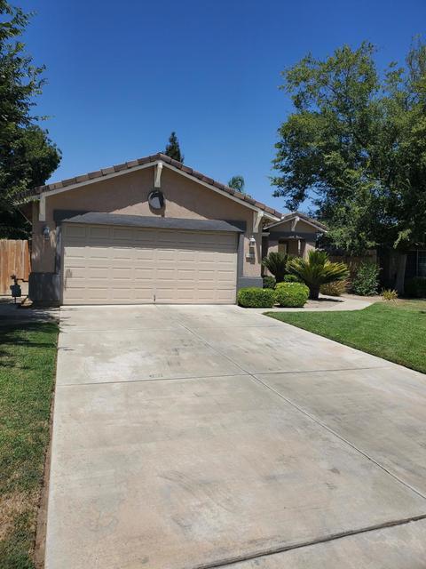 1936 E Monte Verde Ave, Visalia, CA 93292 photo 2