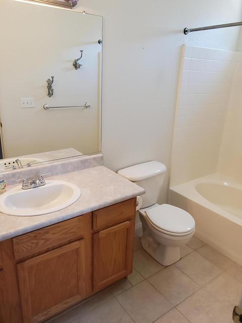 1936 E Monte Verde Ave, Visalia, CA 93292 photo 13