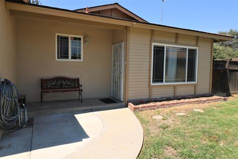 3136 E Duran Ave, Visalia, CA 93292 photo 5