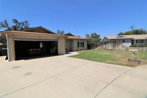 3136 E Duran Ave, Visalia, CA 93292 photo 3