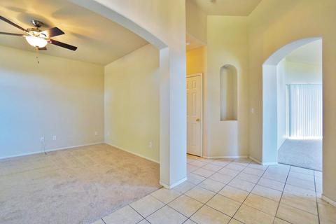 872 Apple Ave, Lemoore, CA 93245 photo 13
