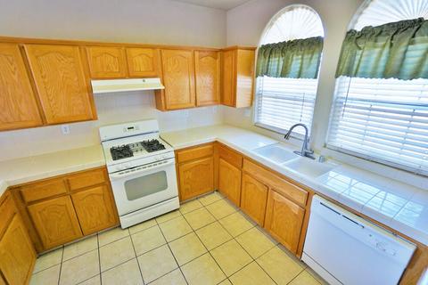 872 Apple Ave, Lemoore, CA 93245 photo 20