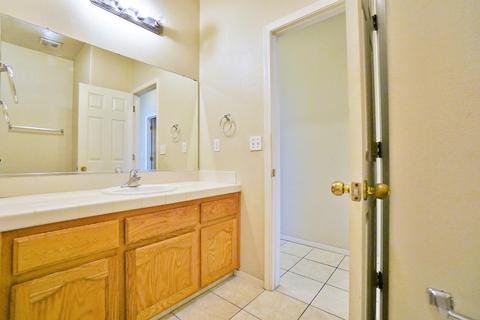 872 Apple Ave, Lemoore, CA 93245 photo 29