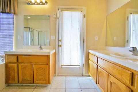 872 Apple Ave, Lemoore, CA 93245 photo 45