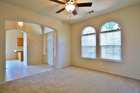 872 Apple Ave, Lemoore, CA 93245 photo 9