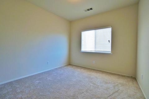 872 Apple Ave, Lemoore, CA 93245 photo 31