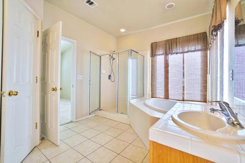 872 Apple Ave, Lemoore, CA 93245 photo 43