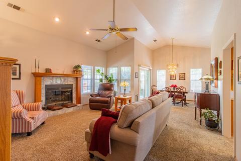 2836 E Parker Ct, Visalia, CA 93292 photo 7
