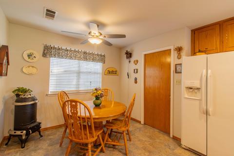 2836 E Parker Ct, Visalia, CA 93292 photo 11