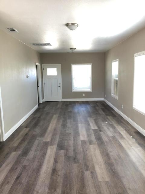 1372 E Park Way, Dinuba, CA 93618 photo 4