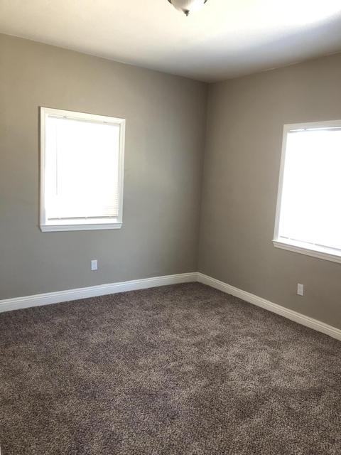 1372 E Park Way, Dinuba, CA 93618 photo 7