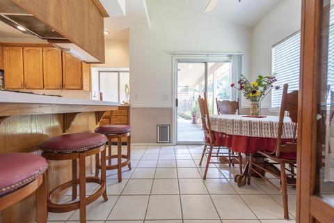 1343 E Laura Ct, Visalia, CA 93292 photo 17