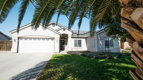 763 Quince Ave, Lemoore, CA 93245 photo 2
