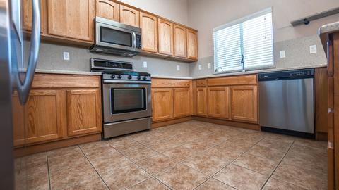 763 Quince Ave, Lemoore, CA 93245 photo 6