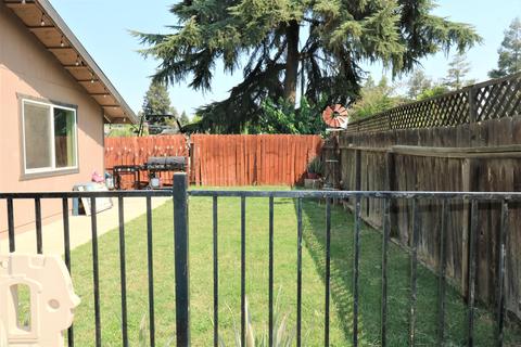 2013 E Alpine Ave, Tulare, CA 93274 photo 24