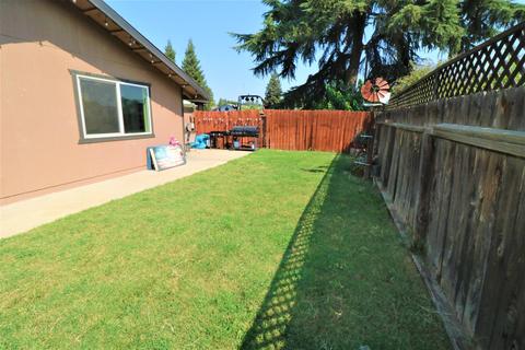 2013 E Alpine Ave, Tulare, CA 93274 photo 21