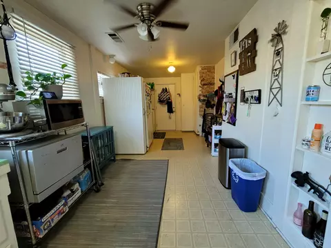 214 E Myrtle St, Hanford, CA 93230 photo 17