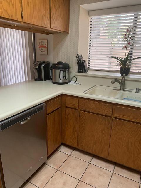1524 E Vassar Dr, Visalia, CA 93292 photo 8