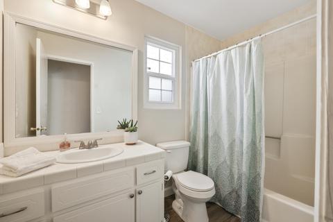 1530 E Sunnyview Ave, Visalia, CA 93292 photo 23