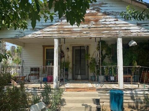 601 E Tulare St, Avenal, CA 93204 photo 1