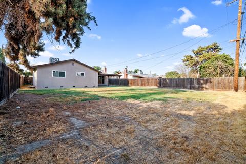 807 E Kaweah Ave, Visalia, CA 93292 photo 22