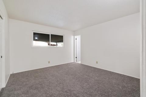 807 E Kaweah Ave, Visalia, CA 93292 photo 13