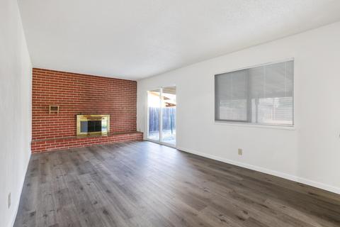 807 E Kaweah Ave, Visalia, CA 93292 photo 10