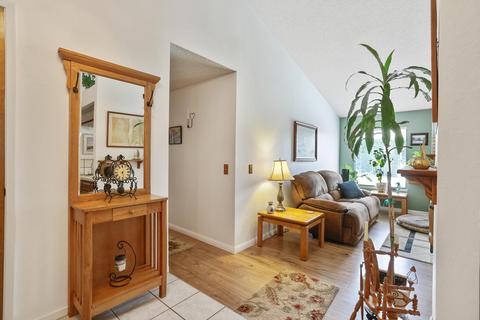 405 N Francis Ave, Exeter, CA 93221 photo 8