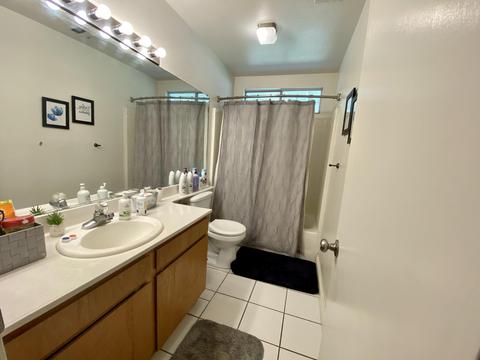 4230 E Iris Ave, Visalia, CA 93292 photo 14