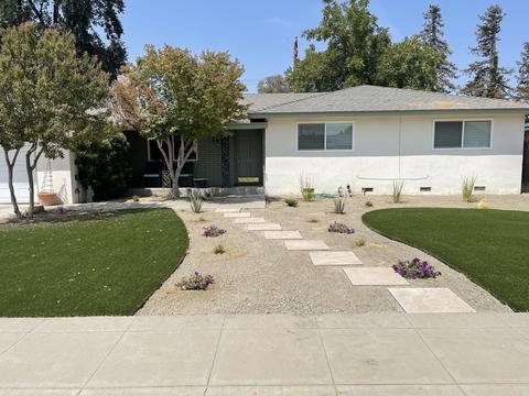 242 E Colonial Cir, Tulare, CA 93274 photo 1