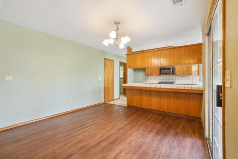 3042 E Race Ave, Visalia, CA 93292 photo 12