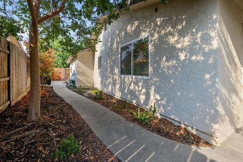 1127 W Cherry Ct, Visalia, CA 93277 photo 43