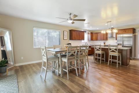 1127 W Cherry Ct, Visalia, CA 93277 photo 15