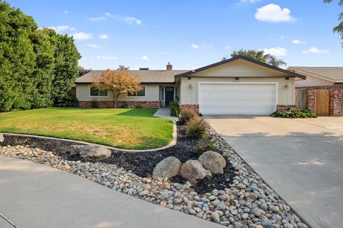 1127 W Cherry Ct, Visalia, CA 93277 photo 1