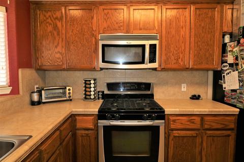 627 Danae Ct, Exeter, CA 93221 photo 11