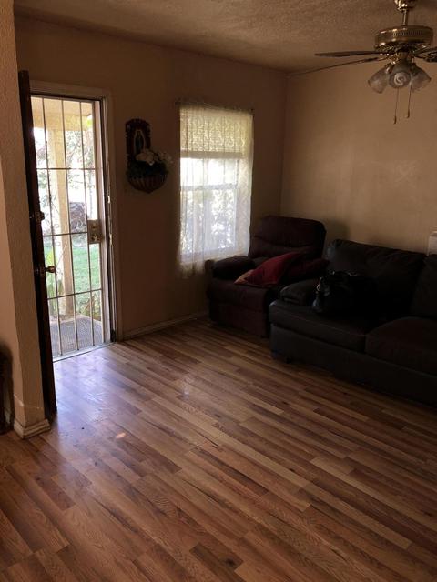 518 S E St, Tulare, CA 93274 photo 3