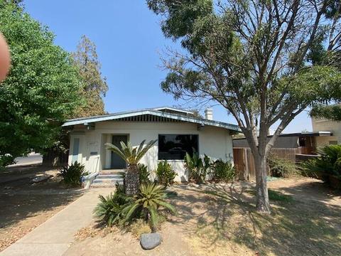 1177 El Monte Way, Dinuba, CA 93618 photo 1