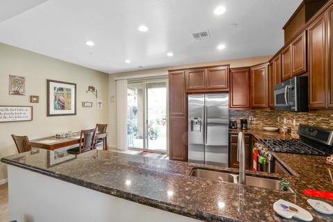 3942 Evergreen Ave, Visalia, CA 93292 photo 10