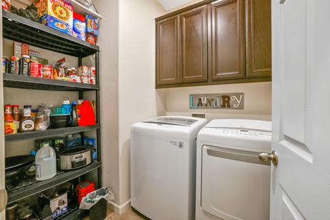 3942 Evergreen Ave, Visalia, CA 93292 photo 15