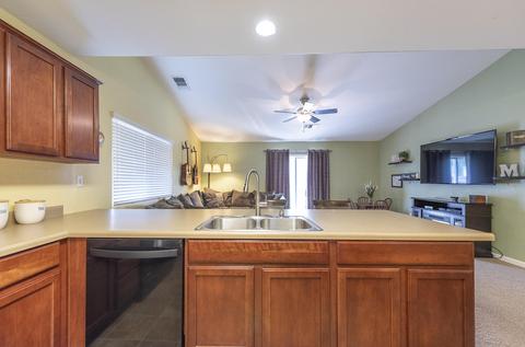 4235 E Stapp Ave, Visalia, CA 93292 photo 17