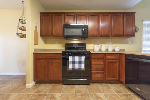 4235 E Stapp Ave, Visalia, CA 93292 photo 16