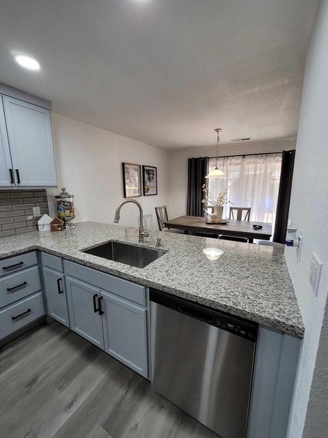 732 E Harold Ave, Visalia, CA 93292 photo 11