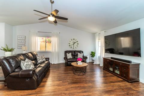 57 Devon Dr, Lemoore, CA 93245 photo 4